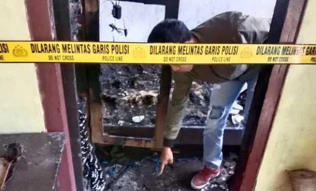 Cemburu Buta, Pria 63 Tahun di Jepara Bakar Mantan Istri dan Mertua Cemburu Buta, Pria 63 Tahun di Jepara Bakar Mantan Istri dan Mertua