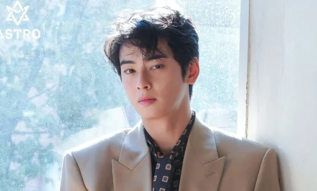 Cha Eun Woo Dihimbau Mundur dari Band Militer, Apa Dampaknya bagi Kariernya?