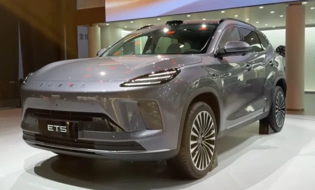 Chery Luncurkan Teknologi Parkir Pintar VPD, Raih Penghargaan JD Power, dan Siapkan SUV-Ute untuk Pasar Global