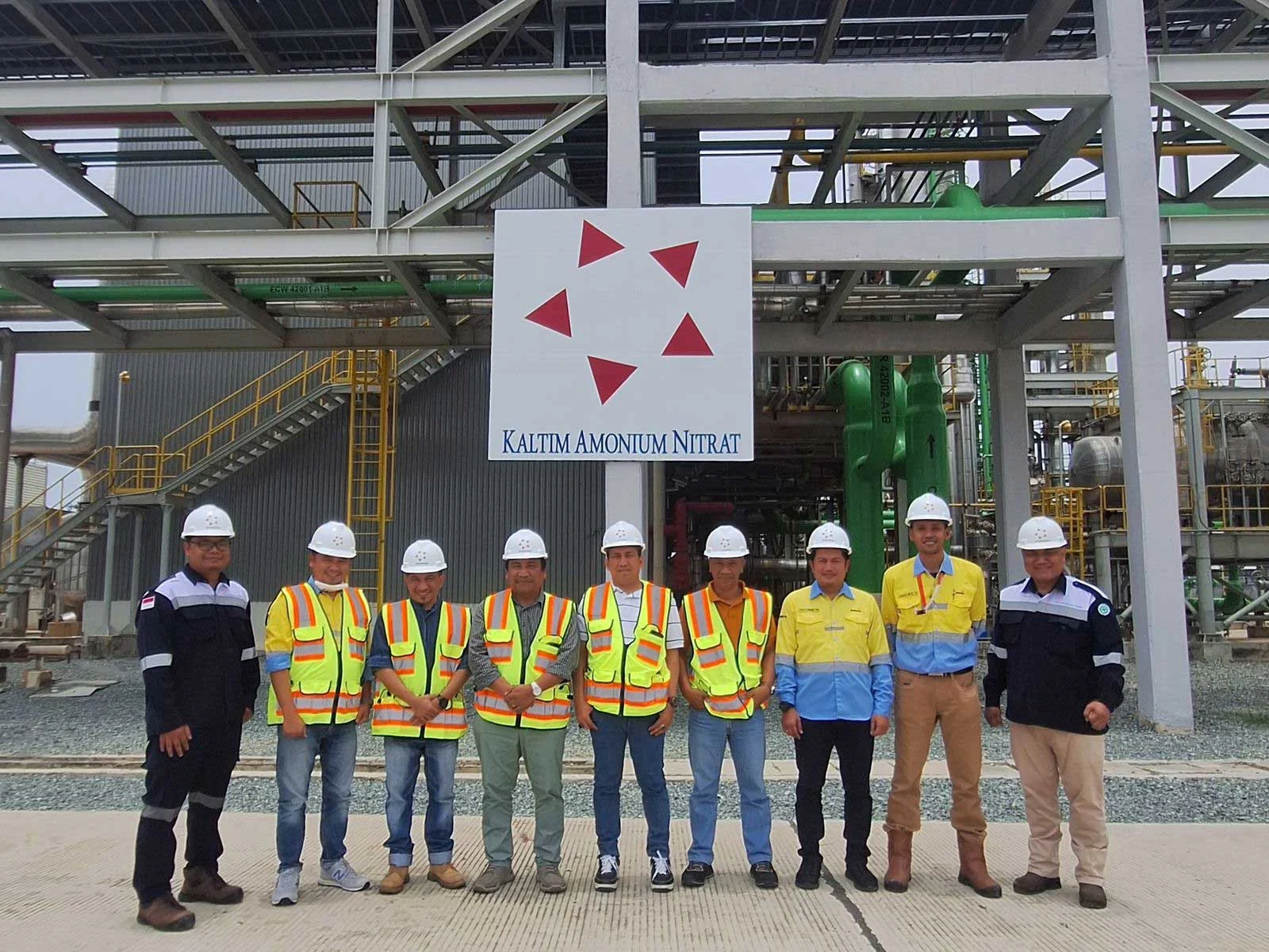 Dahana Ekspor Perdana Amonium Nitrat 18.000 Ton ke Australia, Buka Jalan Pasar Global untuk Industri Nasional