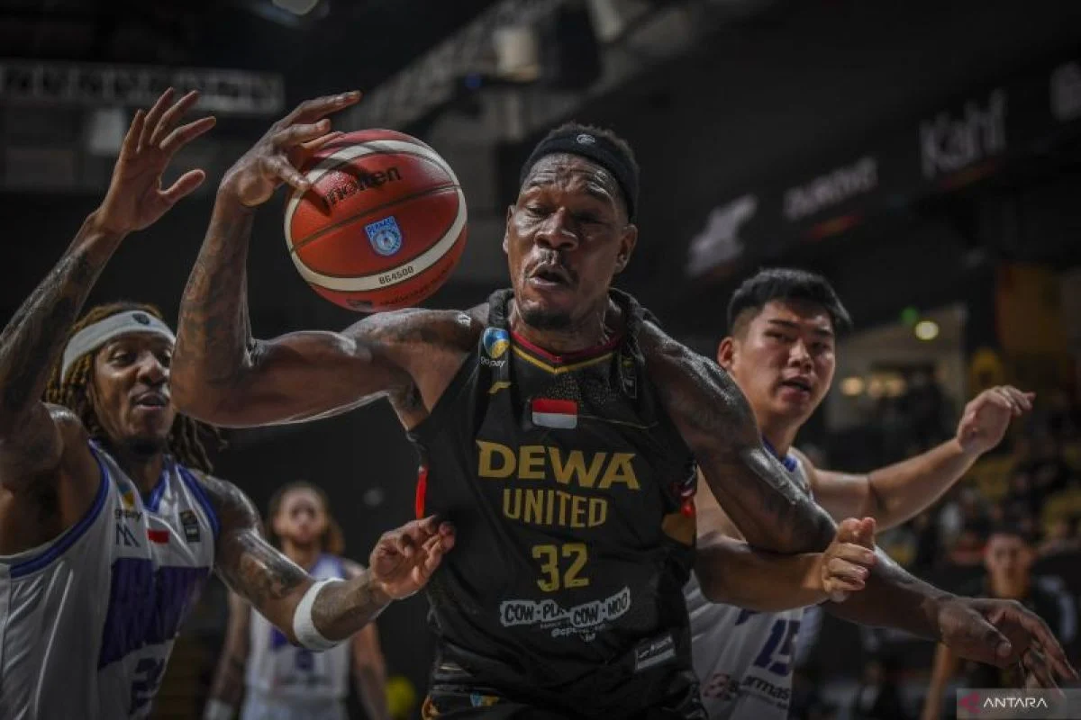 Dewa United Hentikan 13 Kemenangan Beruntun Pelita Jaya