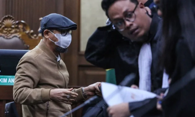 Dewi Perssik Polkas Akun Facebook Pencatut Nama, Ancaman Hukuman 10 Tahun Penjara