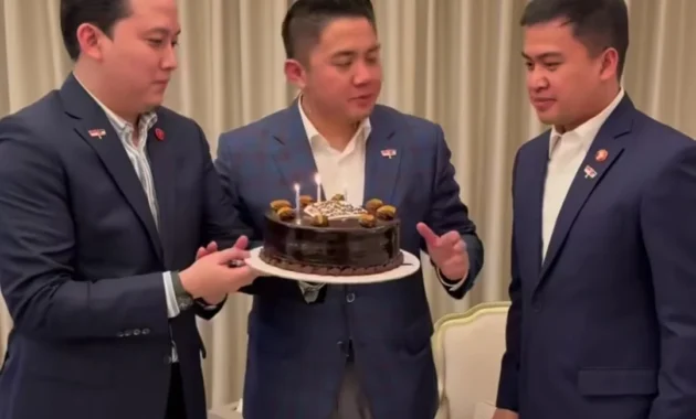Di Sela Kunjungan Kerja ke Paris, Seskab Teddy Rayakan Ulang Tahun secara Sederhana Di Sela Kunjungan Kerja ke Paris, Seskab Teddy Rayakan Ulang Tahun secara Sederhana