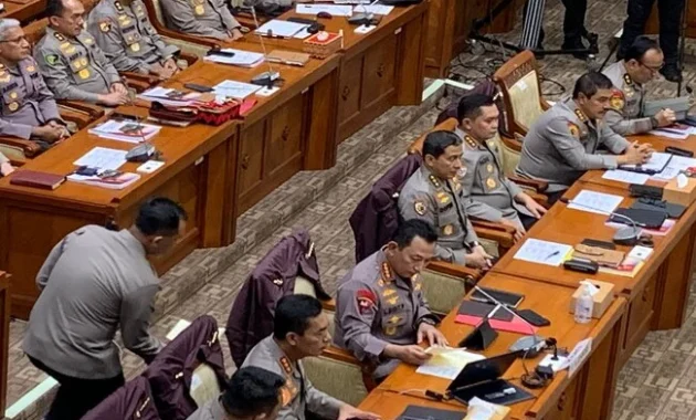 Diduga Melarikan Diri ke Mesir, Komisi III DPR Dorong Polri Segera Tangkap Syekh Ahmad Al Misry