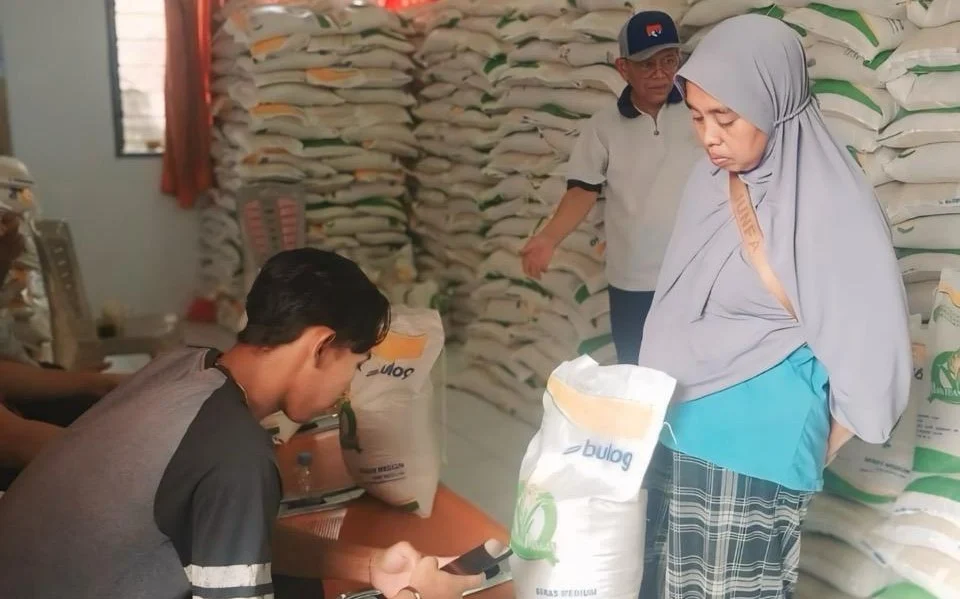 Dirut Bulog minta masyarakat tak panik, stok beras aman 4,3 juta ton
