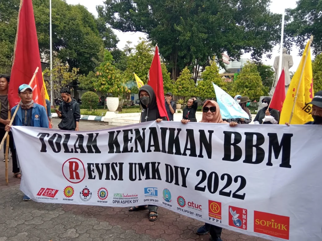 DPR Desak Pemerintah Pertahankan Harga BBM untuk Menjaga Daya Beli Rakyat