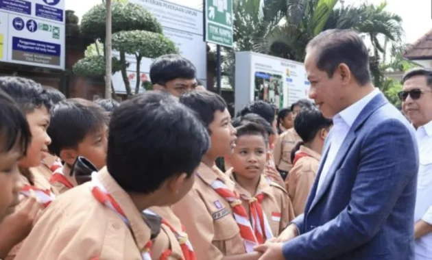 DPR Dorong Sekolah Rakyat Berkelanjutan untuk Anak Jalanan, Hadirkan Negara Nyata