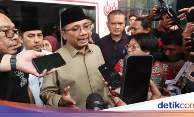 DPR Ingatkan Menhaj soal War Tiket Haji: Jangan Sampai seperti Kasus Eks Menag Yaqut Qoumas