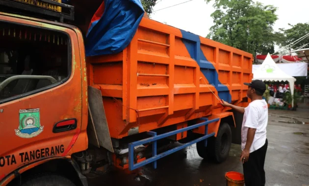 DPRD Surabaya Dorong Peremajaan Armada Pengangkut Sampah dan Pemilahan Sampah Berat