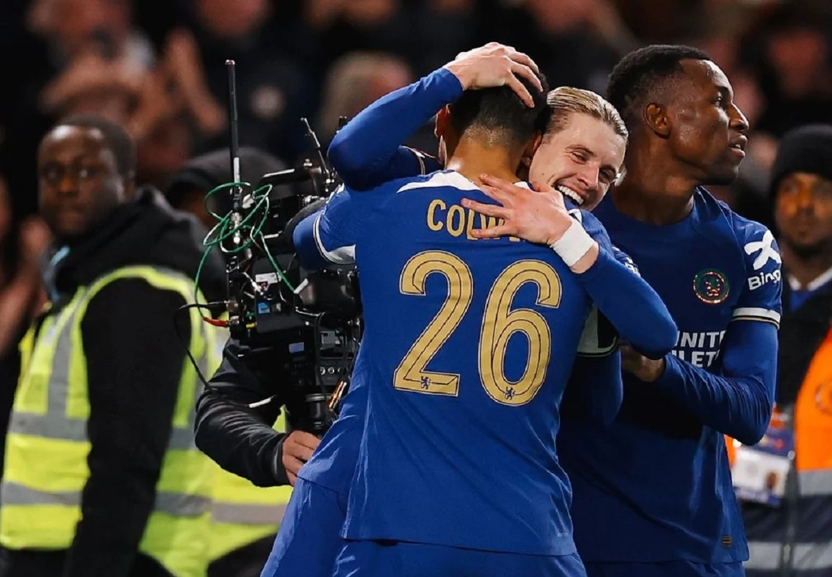 Drama FA Cup: Chelsea Menang Tipis atas Port Vale, Tekanan Menggelitik Rosenior