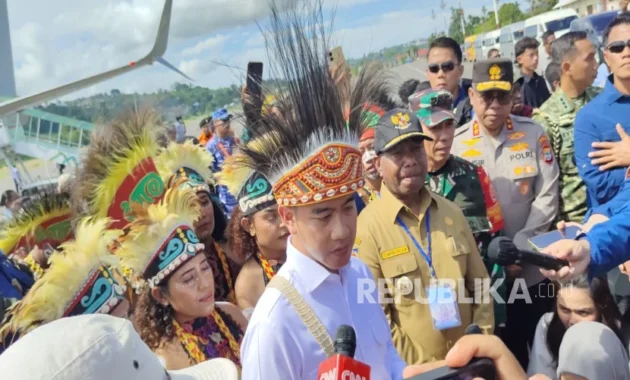 Drama Kunjungan Wapres ke Papua: Deddy Kritik, Gibran Disodorkan Ide Konsep Bernegara