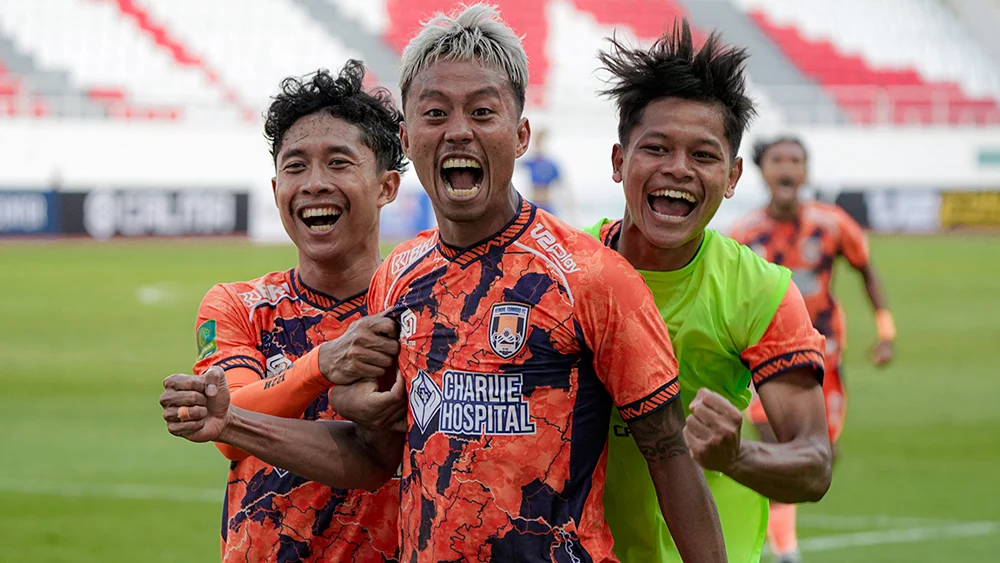 Drama Pekan 26 Championship: PSPS & Kendal Tornado FC Gigit Kemenangan Besar, FC Bekasi City Terpaksa Gagal Menang Lawan Sumsel United