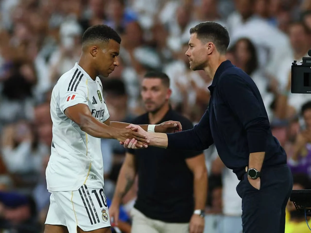 Drama Real Madrid: Dari Gagal di UCL 2026 hingga Spekulasi Manajer Besar