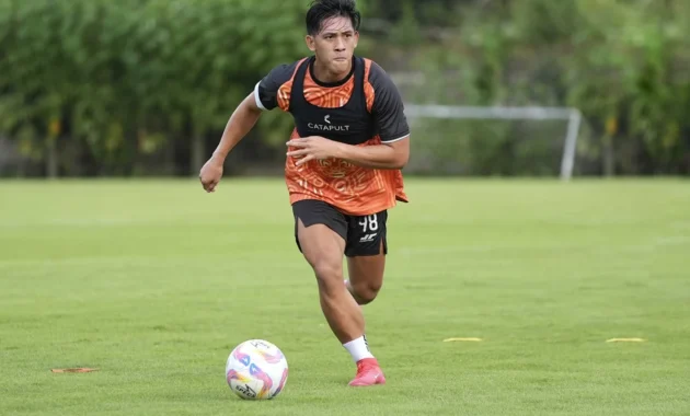 Eksel Runtukahu Dapat Panggilan Timnas: Pujian Mauricio Souza dan Harapan Besar di Piala AFF 2026 Eksel Runtukahu Dapat Panggilan Timnas: Pujian Mauricio Souza dan Harapan Besar di Piala AFF 2026