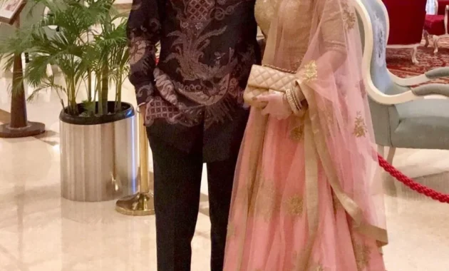 Eksklusif! 10 Foto Memukau Bunga Zainal dan Suami Jelajahi Keindahan Warsaw, Polandia