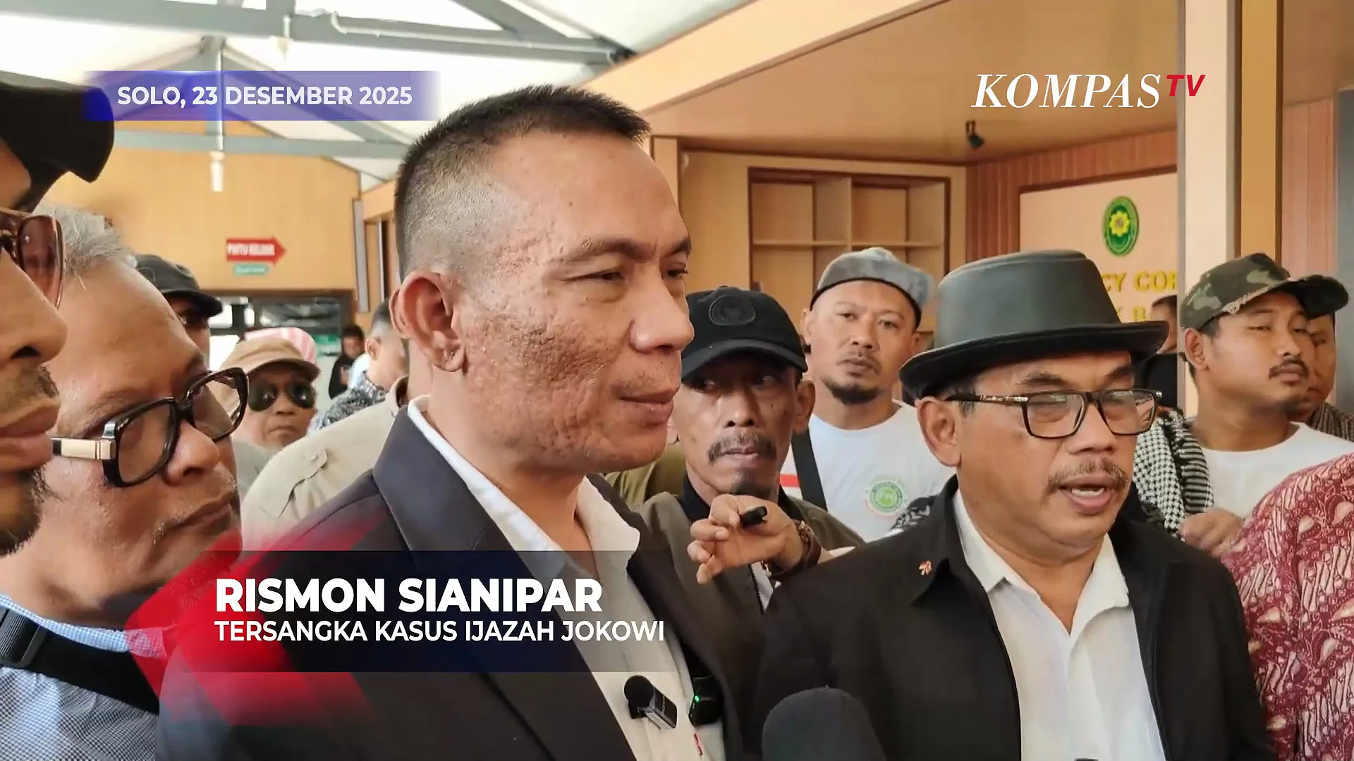 Empat Pelapor Sepakat Restorative Justice Usai Rismon Sianipar Temui Jokowi di Solo: Jalan Damai Pandji Pragiwaksono Ditetapkan