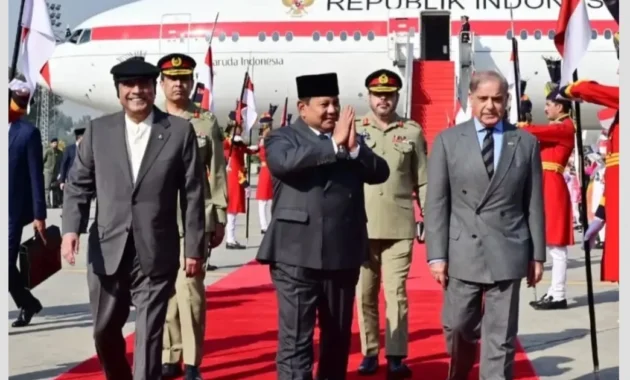 Enam Pesawat Tempur Kawal Penerbangan Presiden Prabowo, Tegaskan Pengawalan Pesawat Kepresidenan dan Kedaulatan Udara