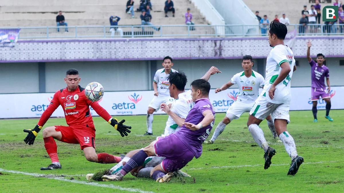 Eredivisie Bergolak: Kontroversi Pemain Indonesia, Rekor Penjaga Gawang Udinese, dan Dampak Transfer Besar pada Musim Panas 2026