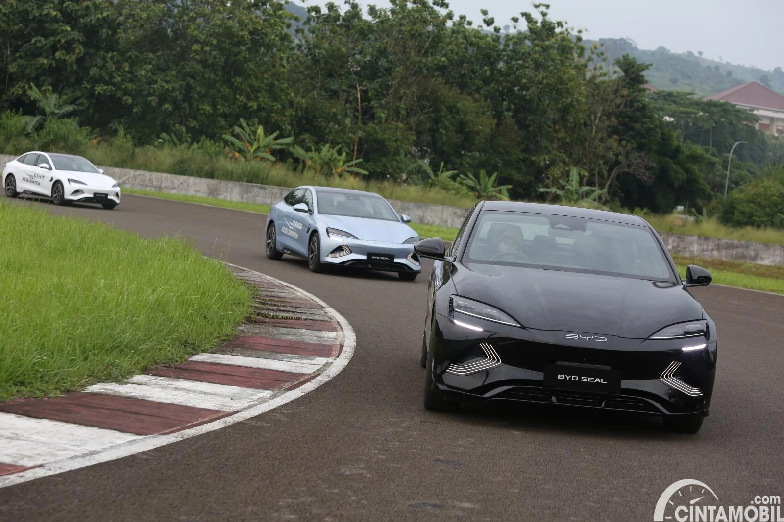 Ferrari Gandeng NASA untuk Mengatur Akselerasi Mobil Listrik Luce