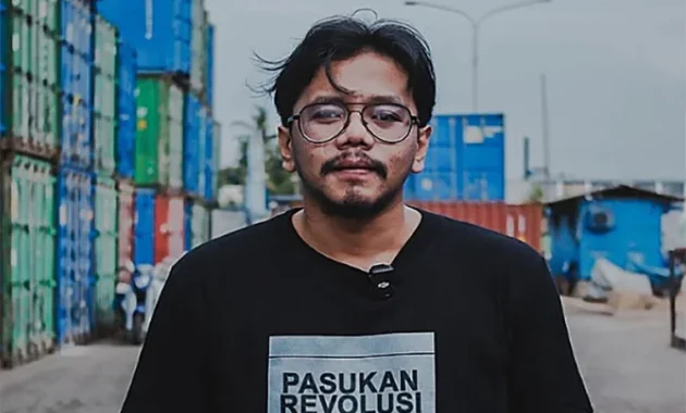 Ferry Irwandi Bongkar Kejanggalan Kasus Ibam Chromebook, Penerima dan Pemberi Suap Hanya Jadi Saksi, Konsultan Subkon Dituntut 22,5 Tahun Penjara!