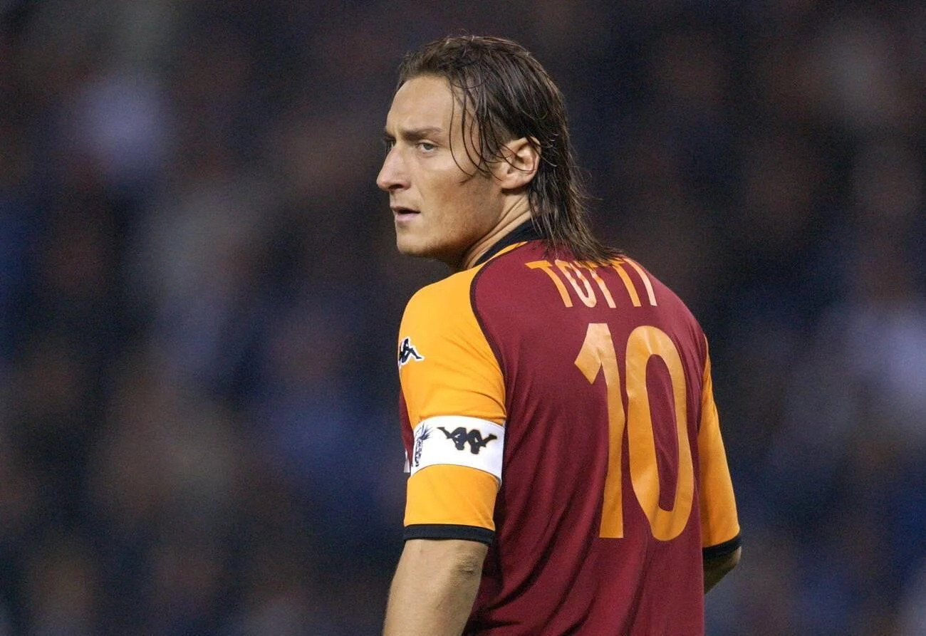 Francesco Totti: Ikon Abadi AS Roma yang Menyulap Karier Menjadi Legenda Sepak Bola Italia