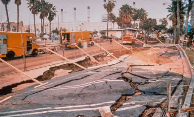 Gempa, Politik, dan Tragedi: California Bergolak di Tengah Krisis Kemanusiaan