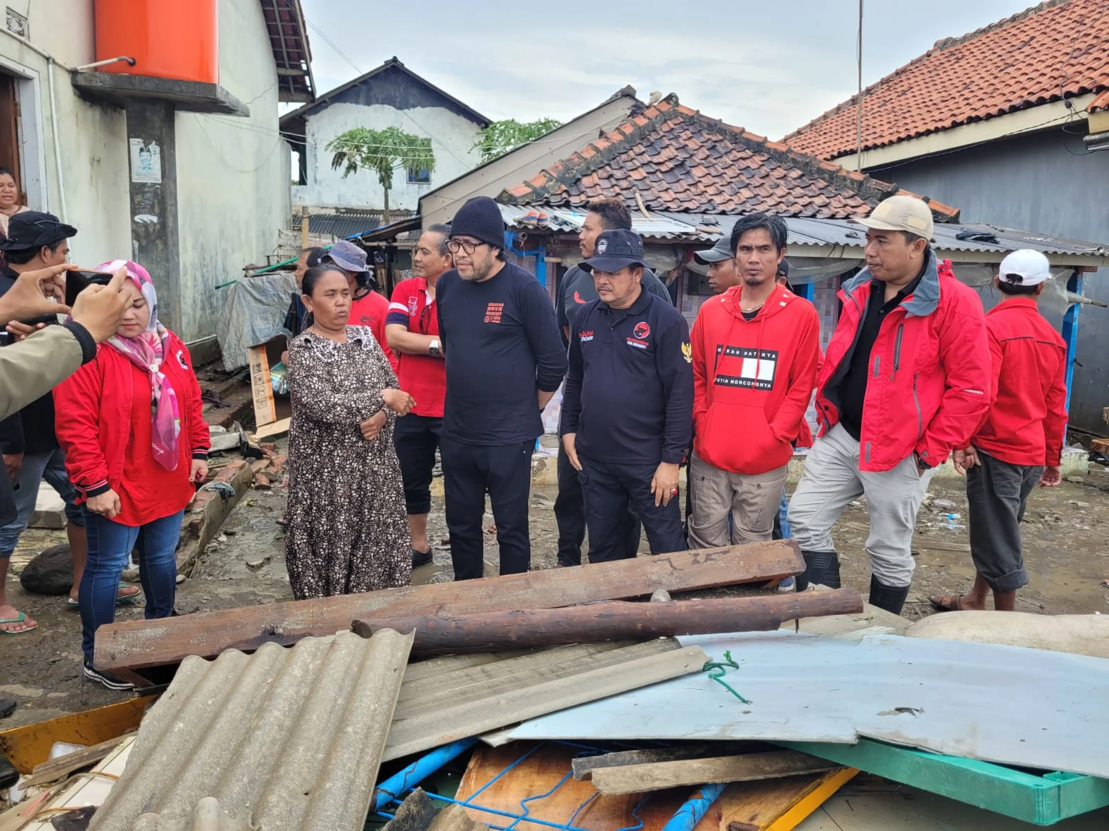 Giliran Rumah Ono Surono di Indramayu yang Digeledah KPK