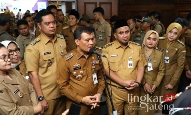 Gubernur Ahmad Luthfi Lantik 27 Pejabat, Tegaskan No Titip dan Dorong Kemandirian Fiskal Jateng di Hari Otonomi Daerah ke-30
