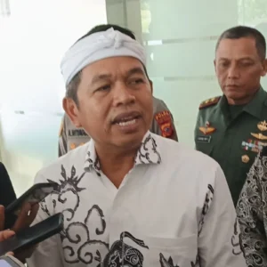 Gubernur Dedi Mulyadi Tindak Tegas Penghambat Aturan Baru Pajak Kendaraan Jawa Barat