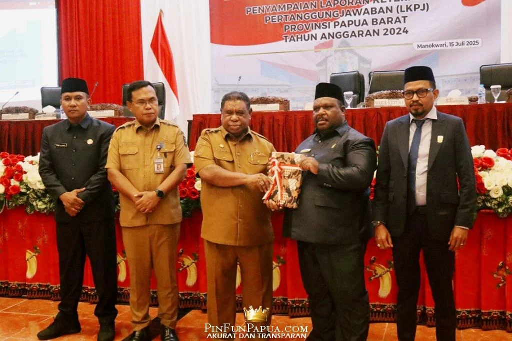 Gubernur Papua Barat Soroti Kinerja Satpol PP Pascapencurian Patung Kasuari
