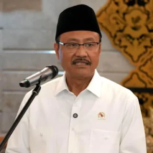 Gus Ipul Siapkan Skema Baru: PT Pos Tak Hanya Antar Bansos, Tapi Juga Berdayakan KPM, Cek Detailnya