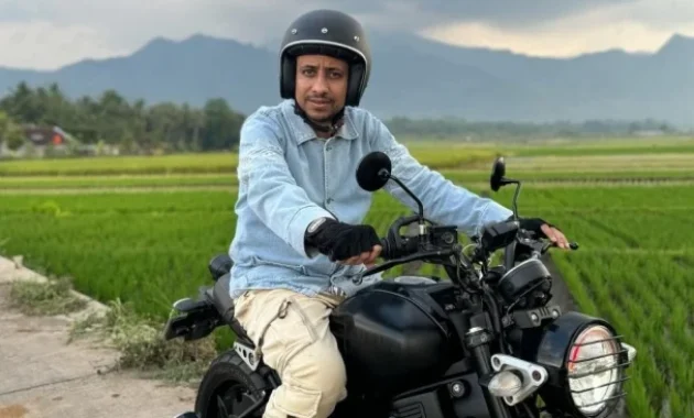 Habib Jafar Datang Mendadak Naik Motor ke Acara 40 Harian Vidi Aldiano