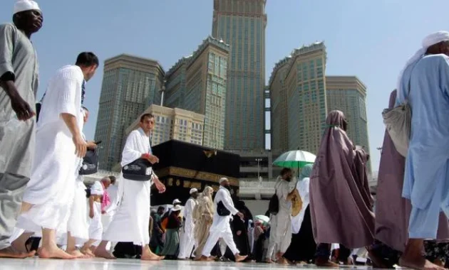 Haji dalam Lintasan Sejarah: Dari Zaman Nabi Ibrahim hingga Era Modern