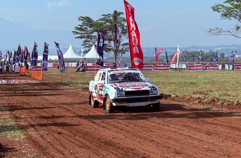 Halo Dayak HRX Kalteng Menggila di Semarang! Dua Mobil, Dua Podium di Kejurnas Offroad 2026