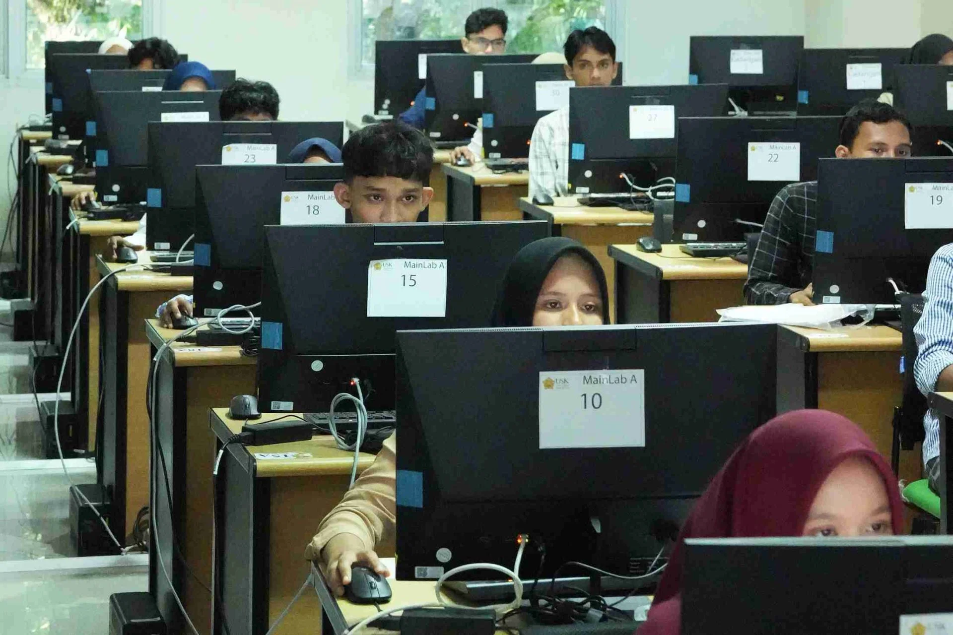 Hari Pertama UTBK-SNBT 2026: 16.672 Peserta Mengikuti Ujian di Universitas Airlangga