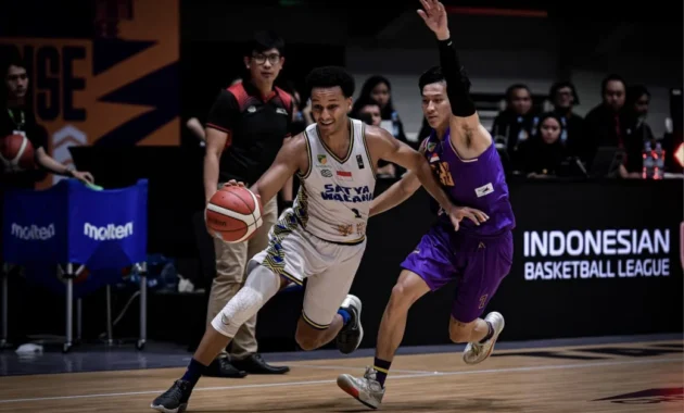 IBL 2026: Hawks Bangkit Tundukkan RANS, Satya Wacana Curi Kemenangan dari Kandang Hornbills