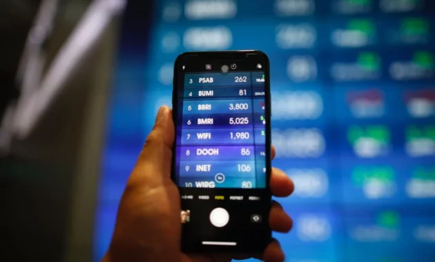 IHSG Pekan Ini Menunjukkan Tanda Pembalikan Arah Usai Tertekan Hebat di Bawah 7.000