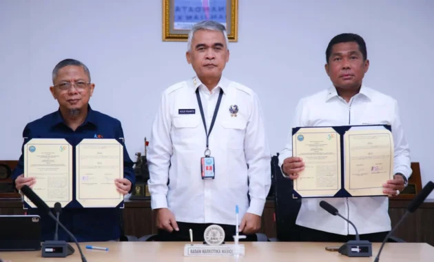 Indonesia Bisa Kehilangan Legitimasi Bila Sepakati Perjanjian Overflight Clearance dengan AS Indonesia Bisa Kehilangan Legitimasi Bila Sepakati Perjanjian Overflight Clearance dengan AS