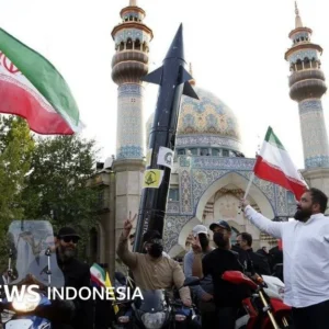 Iran dan Hizbullah Serang Israel Menjelang Paskah: Jutaan Warga Mengungsi ke Tempat Perlindungan Darurat