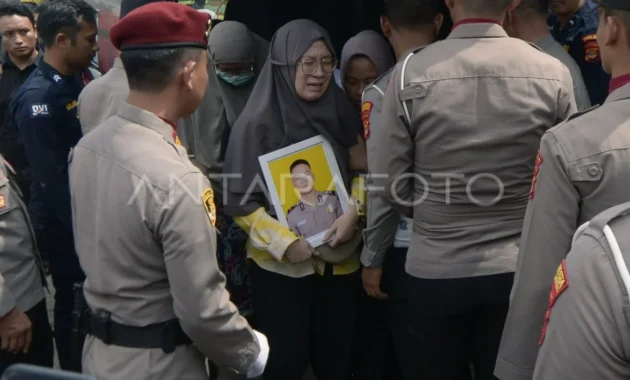 Jenazah Serka Anumerta Muhammad Nur Ichwan Tiba di Rumah Duka Magelang