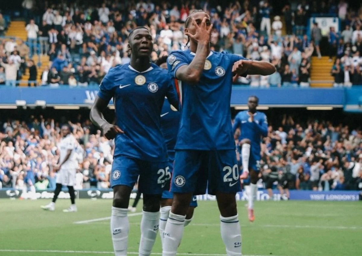 João Pedro: Dari Sorotan Liga Inggris Hingga Peran Penting di Brasileirão, Siapa Sebenarnya Bintang yang Dicari?