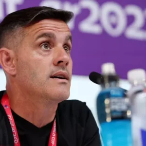 John Herdman Main Bola Bersama Warga di Lombok Usai FIFA Series 2026