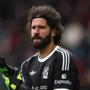 Juventus Siapkan Tawaran Menggiurkan untuk Bawa Alisson Becker Kembali ke Serie A