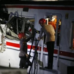 KA Argo Bromo Anggrek Tabrak KRL, Polisi Periksa Masinis Hari Ini