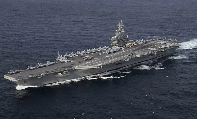 Kapal Induk USS Abraham Lincoln Dekat Iran: Ancaman, Blokade, dan Gerak Balik AS yang Mengguncang Dunia