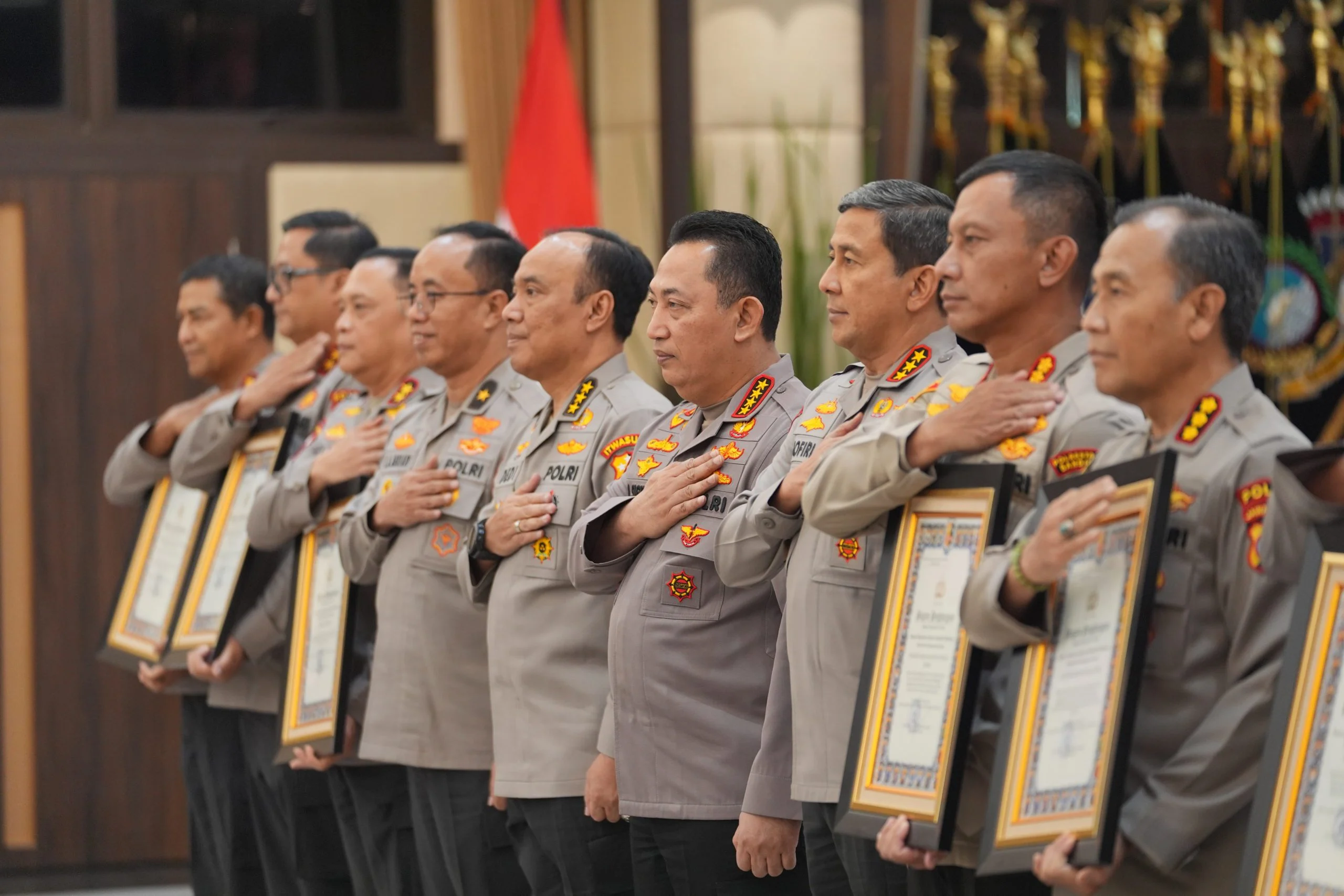 Kapolri Tekankan Sinergi Nasional di Muktamar Pemuda Persis untuk Tangani Ancaman Kejahatan Digital