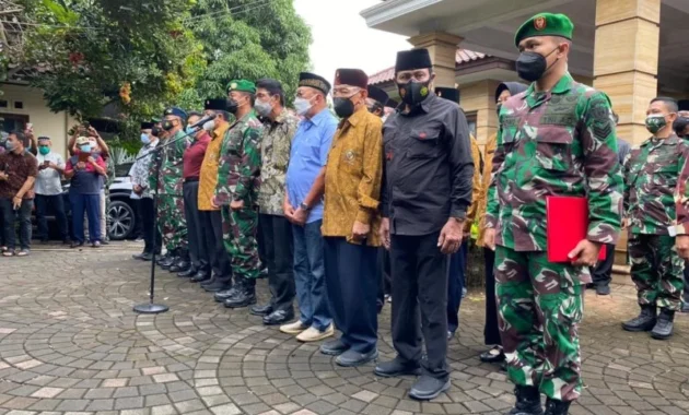 Kasad Pimpin Upacara Persemayaman Jenazah 3 Anggota TNI Kasad Pimpin Upacara Persemayaman Jenazah 3 Anggota TNI