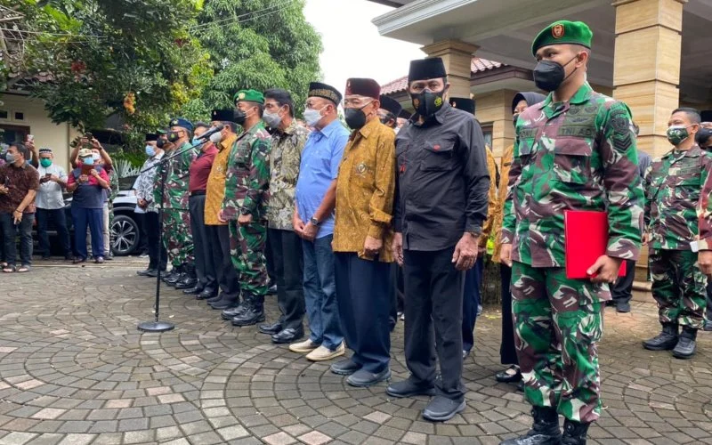 Kasad Pimpin Upacara Persemayaman Jenazah 3 Anggota TNI