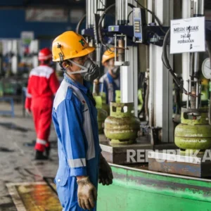 Kebakaran di Stasiun Pengisian Bulk Elpiji (SPBE) Cimuning, Bekasi