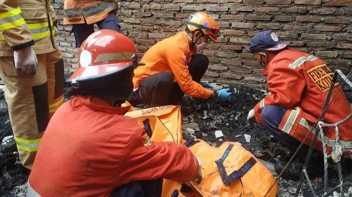 Kebakaran SPBE Cimuning: Dua Petugas Meninggal, Ratusan Korban Dapat Bantuan Darurat dari Pertamina